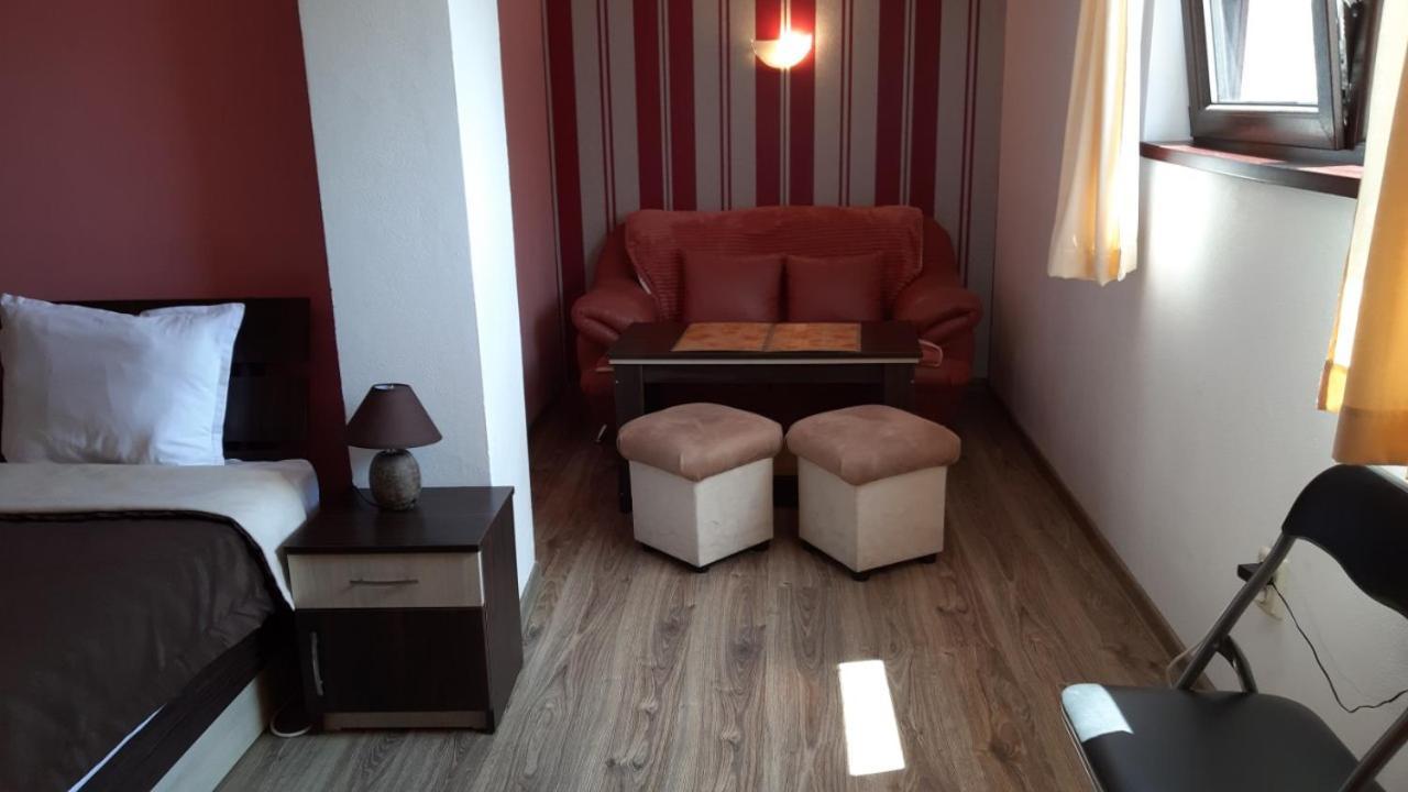 Guest House Bulgari Kazanluk Bagian luar foto