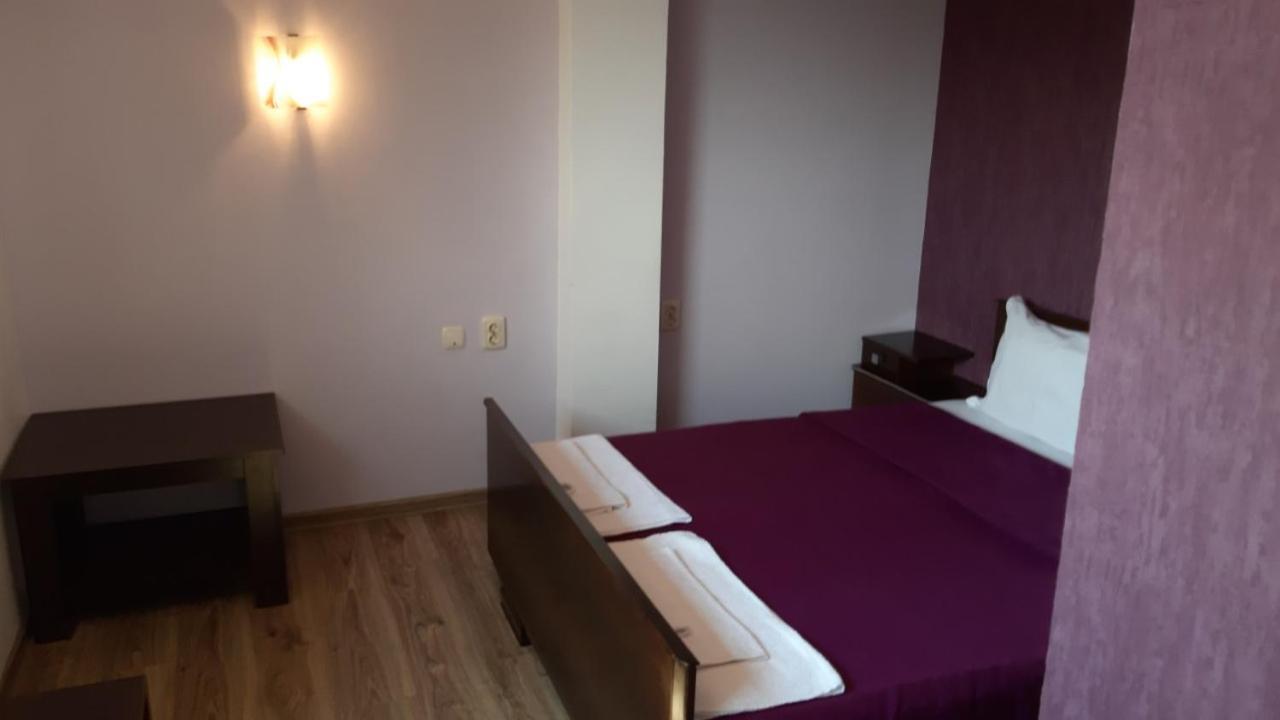 Guest House Bulgari Kazanluk Bagian luar foto